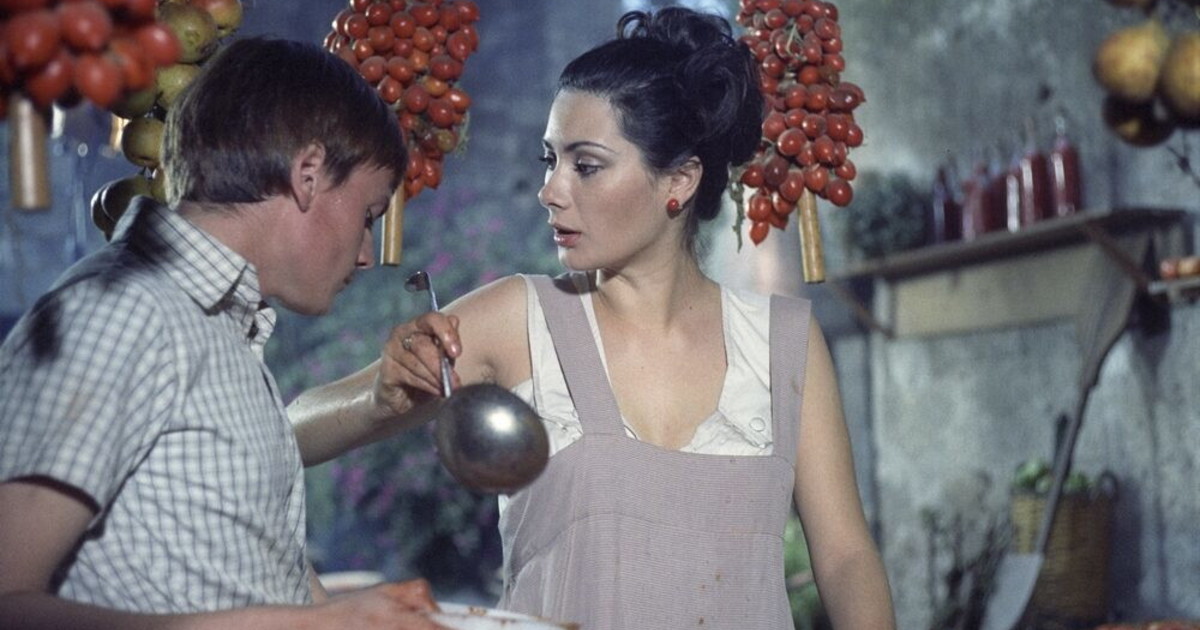 Rete 4, la commedia sexy non tramonta mai