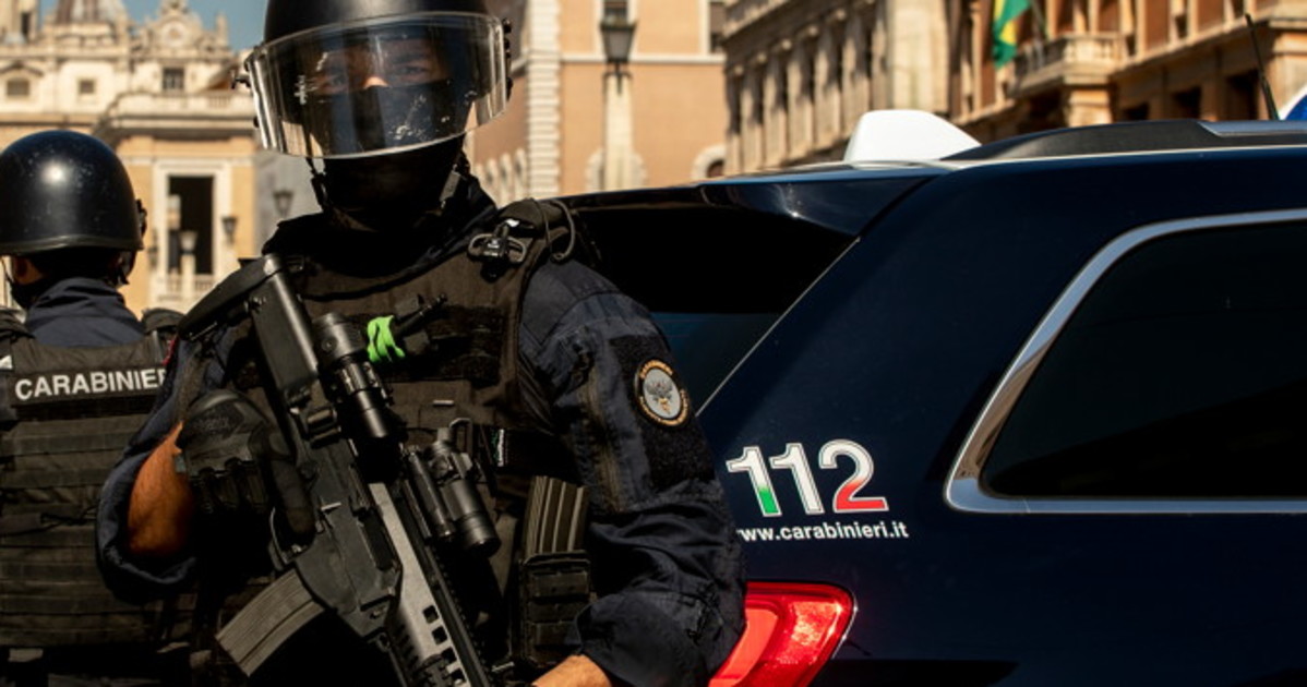 perugia arrestato 17enne per terrorismo pianificava una strage a scuola da Liberoquotidiano.it perugia arrestato 17enne per terrorismo pianificava una strage a scuola