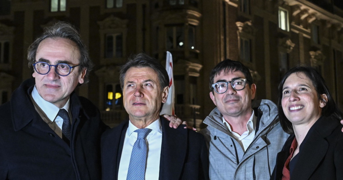 sondaggio supermedia la spallata solo nei sogni della sinistra da Liberoquotidiano.it sondaggio supermedia la spallata solo nei sogni della sinistra