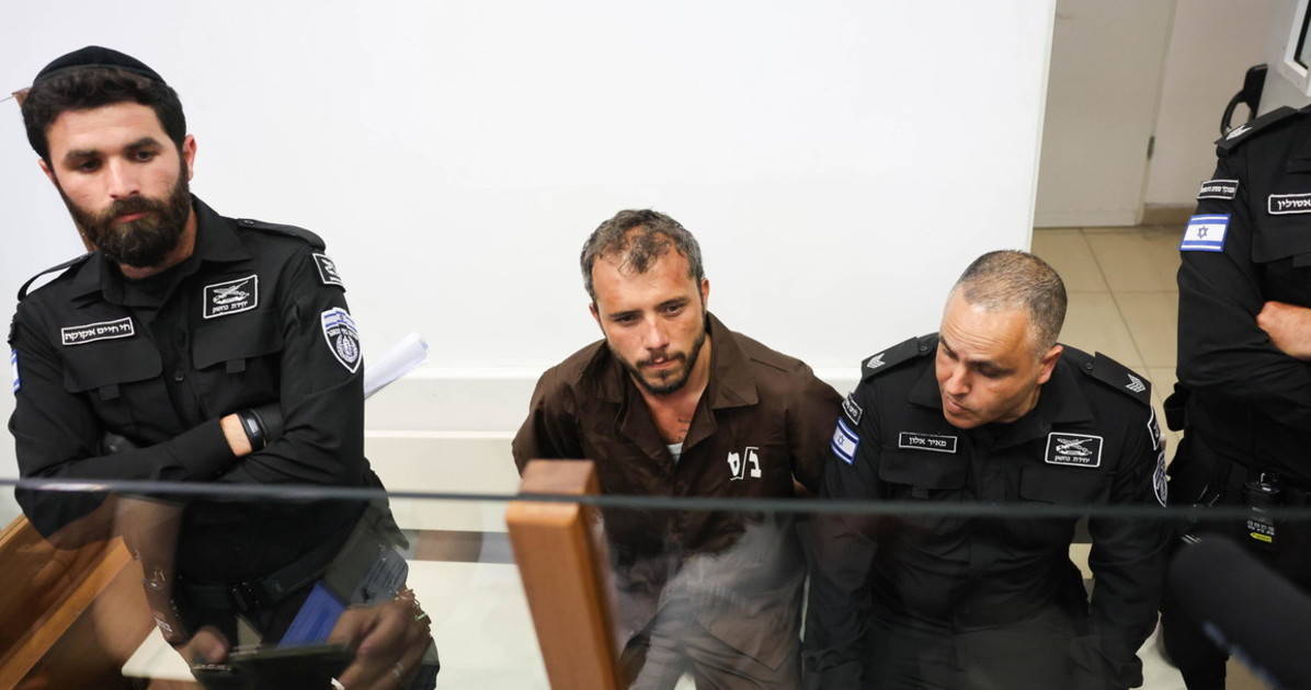 flotilla la sinistra scende in campo per i due fan di hamas da Liberoquotidiano.it flotilla la sinistra scende in campo per i due fan di hamas