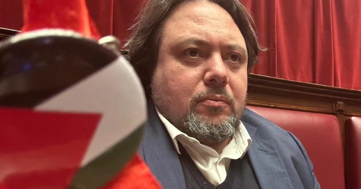 carotenuto il miracolato m5s dal fantacalcio al parlamento da Liberoquotidiano.it carotenuto il miracolato m5s dal fantacalcio al parlamento
