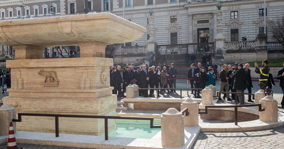 viminale funzionario degli interni cade dal quarto piano e muore una tragica ipotesi da Liberoquotidiano.it viminale funzionario degli interni cade dal quarto piano e muore una tragica ipotesi