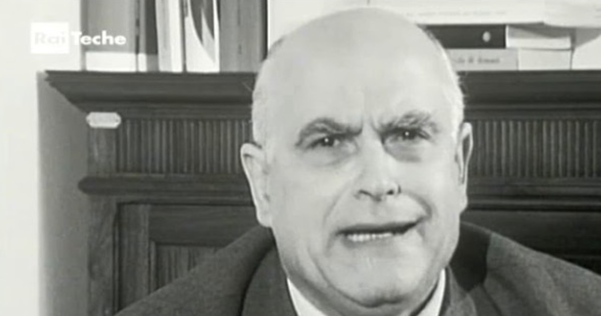 romualdi missino aperto alla modernit224 che pu242 ancora insegnare alla destra da Liberoquotidiano.it romualdi missino aperto alla modernit224 che pu242 ancora insegnare alla destra