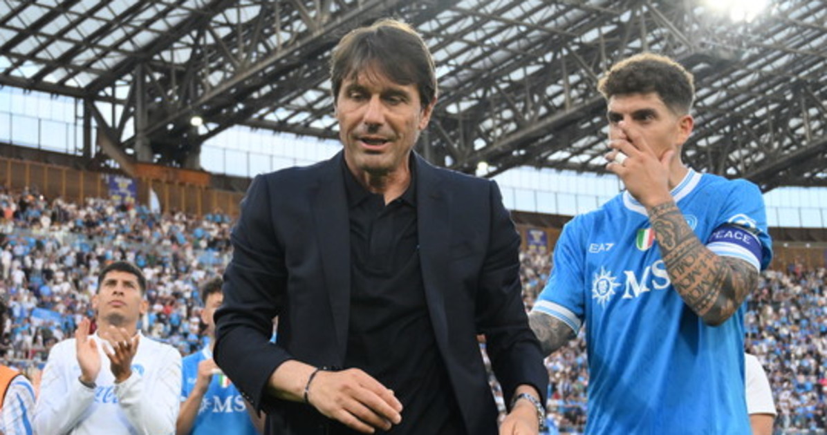 antonio conte umiliato dai giocatori del napoli come hanno reagito al suo addio da Liberoquotidiano.it antonio conte umiliato dai giocatori del napoli come hanno reagito al suo addio