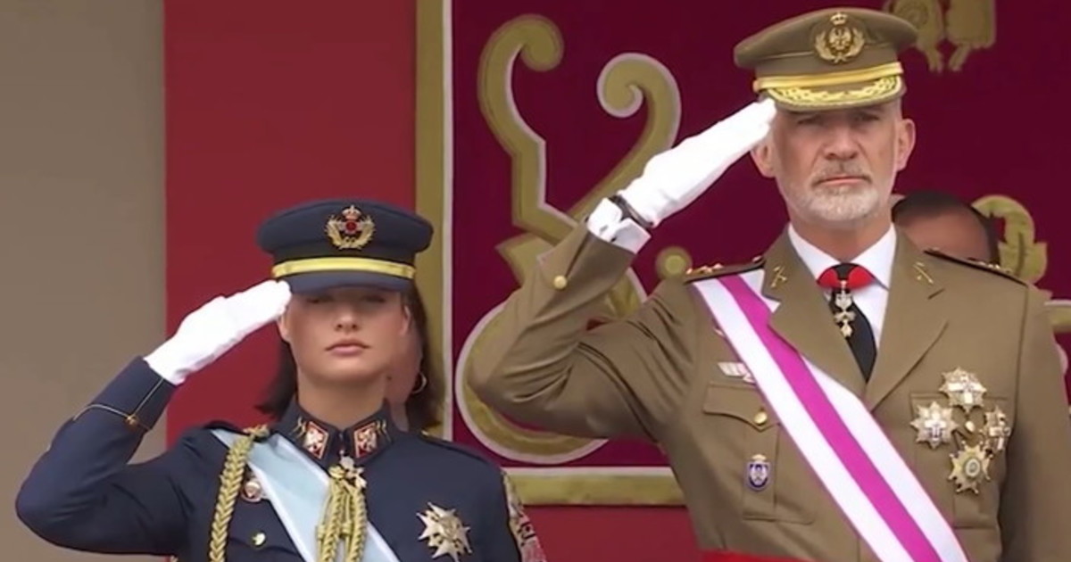 spagna collassa la bandiera durante l inno la rabbia di re felipe da Liberoquotidiano.it spagna collassa la bandiera durante l inno la rabbia di re felipe