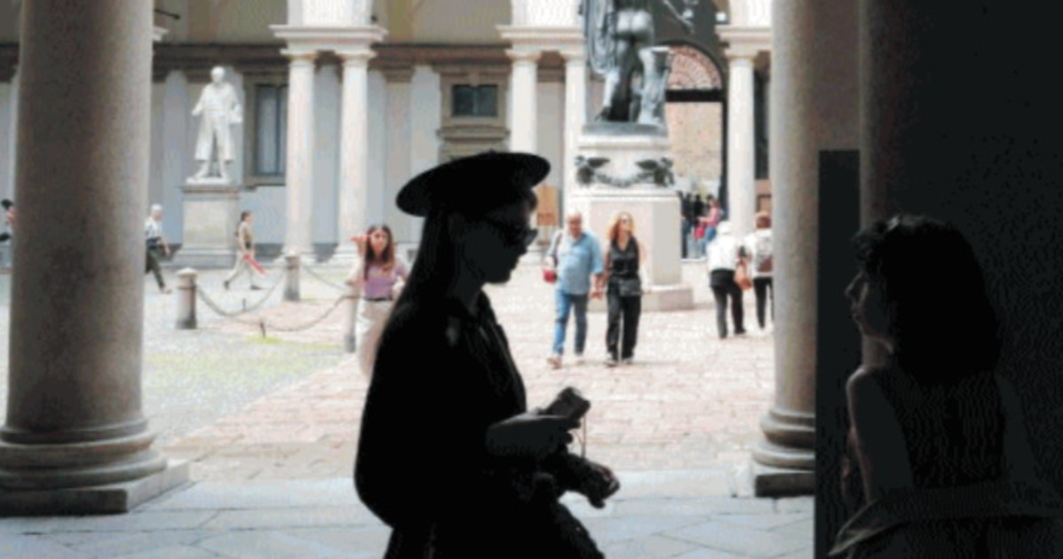 i francesi si prendono milano cosa sta succedendo da Liberoquotidiano.it i francesi si prendono milano cosa sta succedendo