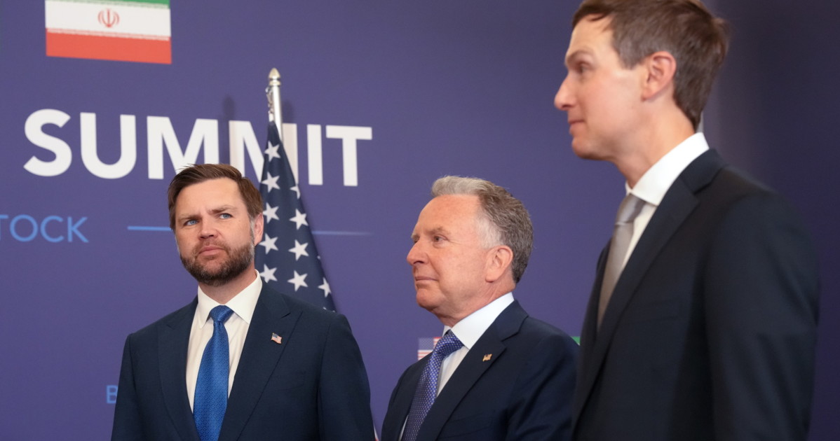 iran trump minaccia ancora ghalibaf usa stiano attenti nostro esercito pronto da Liberoquotidiano.it iran trump minaccia ancora ghalibaf usa stiano attenti nostro esercito pronto