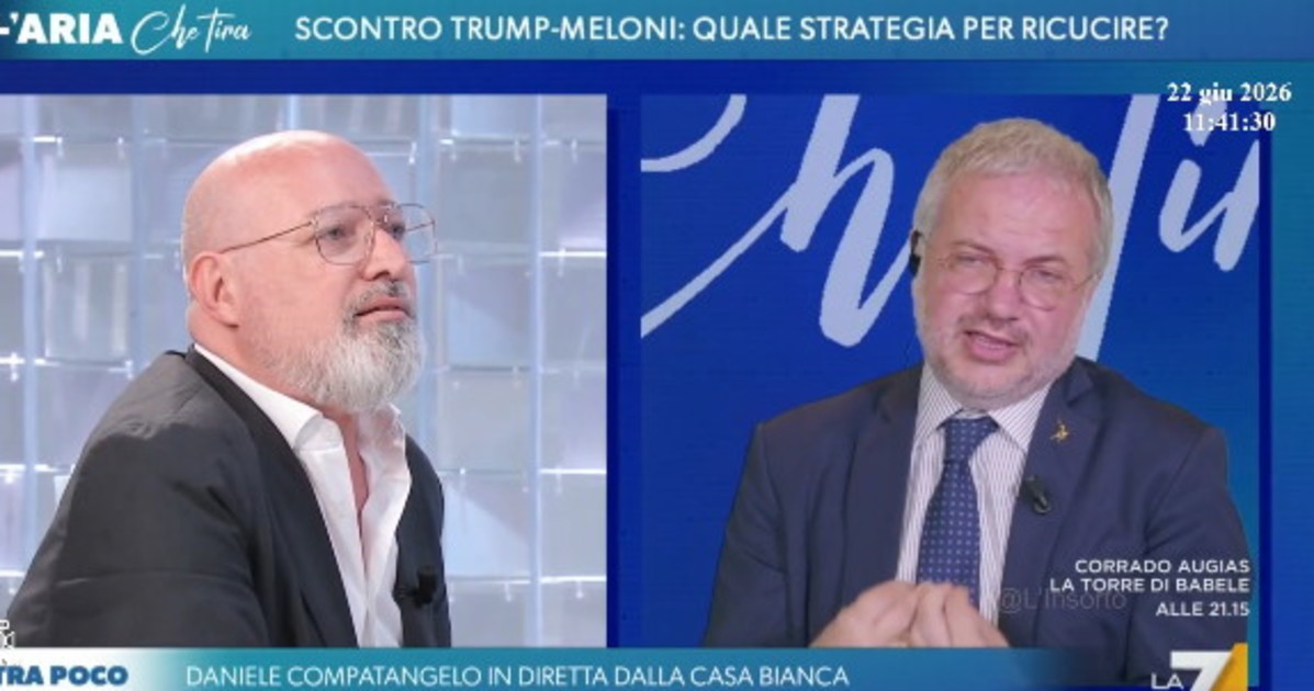stefano bonaccini non conosce la costituzione come lo spiana claudio borghi da Liberoquotidiano.it stefano bonaccini non conosce la costituzione come lo spiana claudio borghi