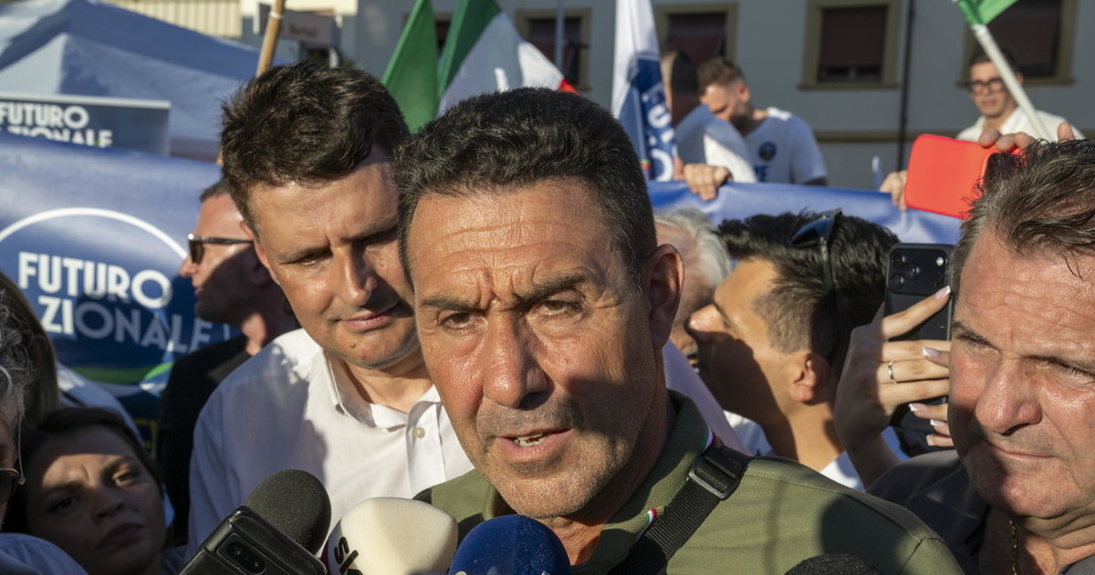 marco rizzo alleato con roberto vediamo da Liberoquotidiano.it marco rizzo alleato con roberto vediamo