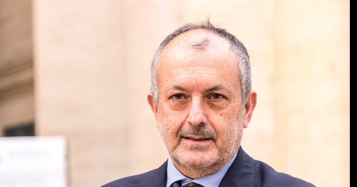 trasporto di piccoli pacchi la tassa va cancellata non rinviata da Liberoquotidiano.it trasporto di piccoli pacchi la tassa va cancellata non rinviata