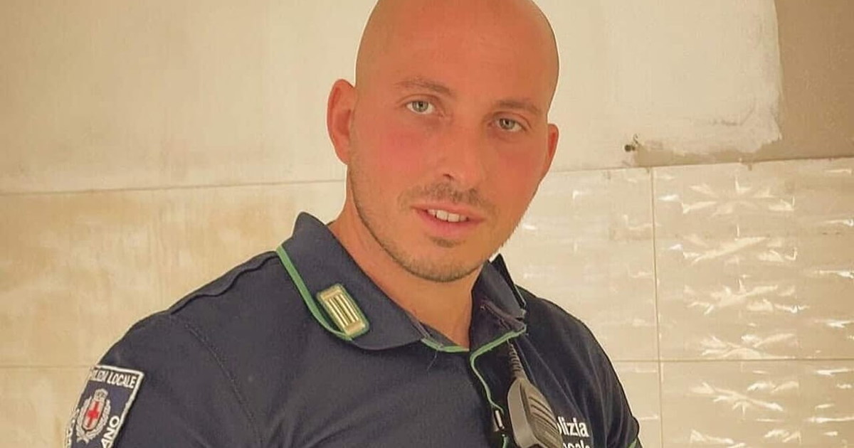 imprezzabile ora vedremo quanto vale la vita di un agente caduto per inseguire un criminale da Liberoquotidiano.it imprezzabile ora vedremo quanto vale la vita di un agente caduto per inseguire un criminale