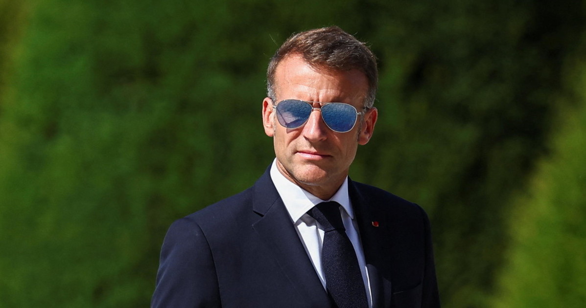 emmanuel macron ha dei problemi ma l eliseo non rivela quali il mistero degli occhiali da Liberoquotidiano.it emmanuel macron ha dei problemi ma l eliseo non rivela quali il mistero degli occhiali