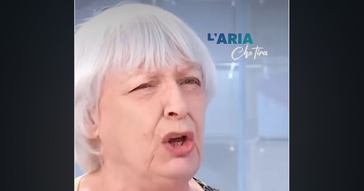 l aria che tira ginevra bompiani perde la testa il mein kampf ma che ca dice da Liberoquotidiano.it l aria che tira ginevra bompiani perde la testa il mein kampf ma che ca dice