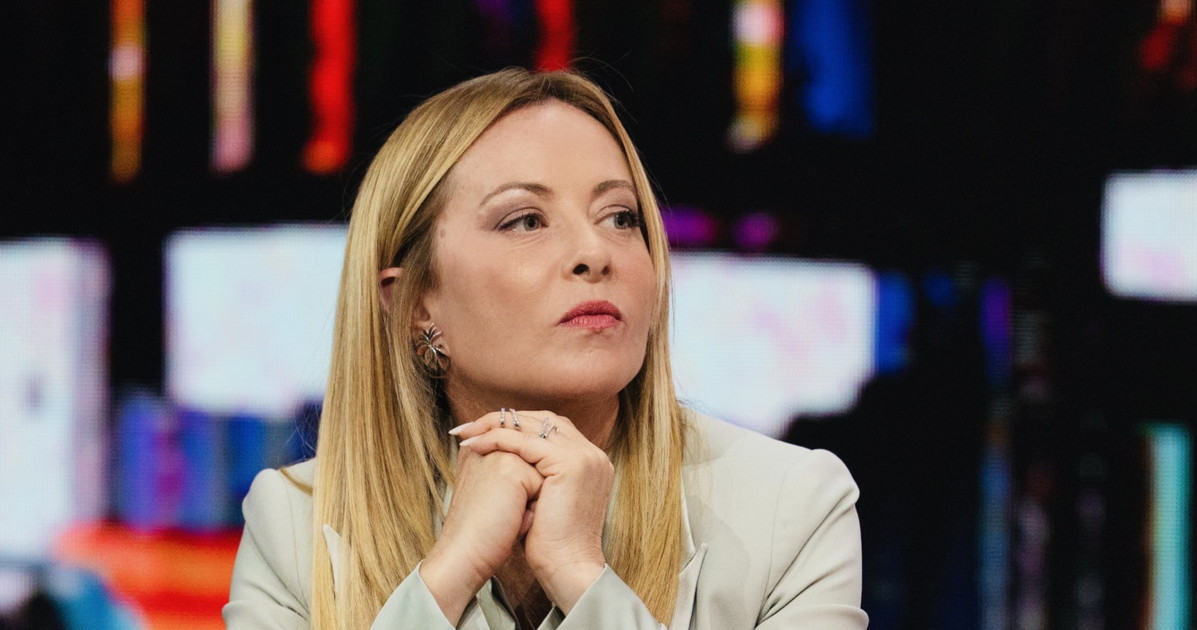 giorgia meloni 20 anni dopo il cav torna la farsa dei girotondi da Liberoquotidiano.it giorgia meloni 20 anni dopo il cav torna la farsa dei girotondi
