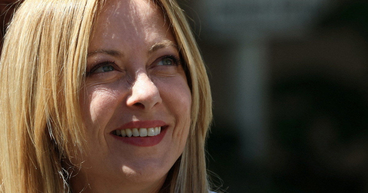 fdi stronca conte e ilaria salis con meloni sei al sicuro da Liberoquotidiano.it fdi stronca conte e ilaria salis con meloni sei al sicuro