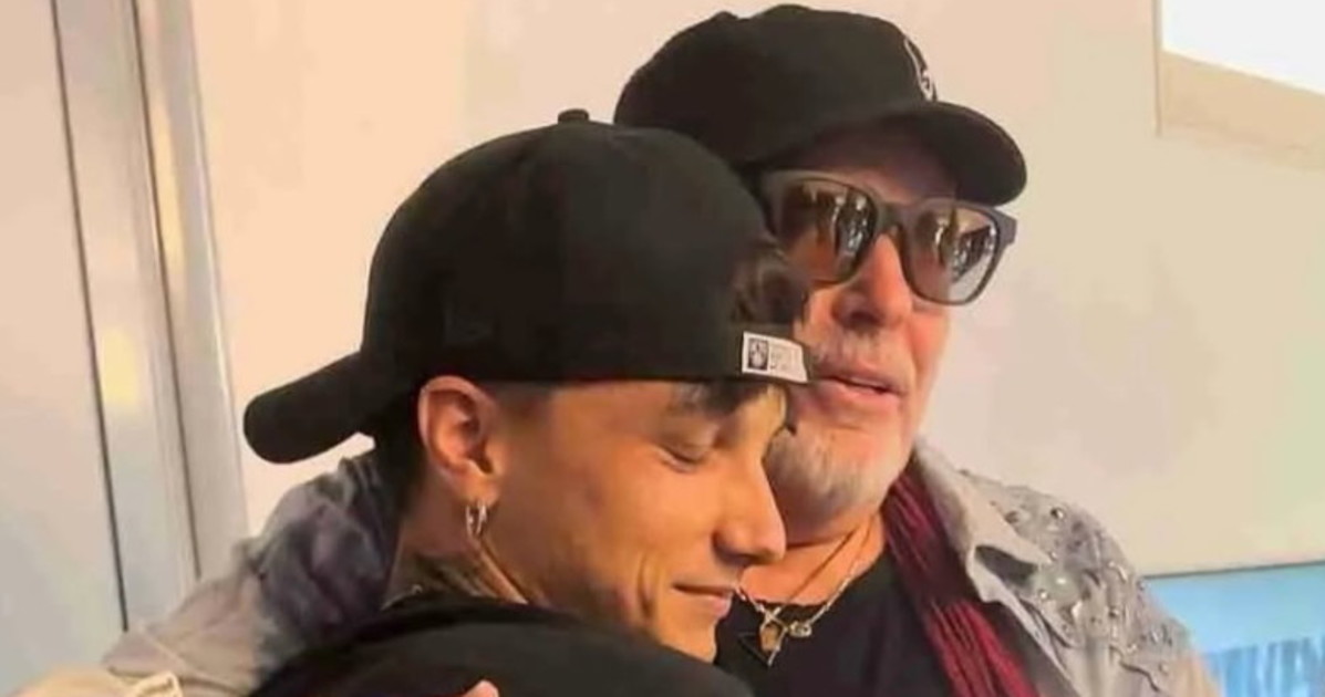 ultimo gli toglie il record il clamoroso messaggio di vasco rossi poche ore dopo da Liberoquotidiano.it ultimo gli toglie il record il clamoroso messaggio di vasco rossi poche ore dopo