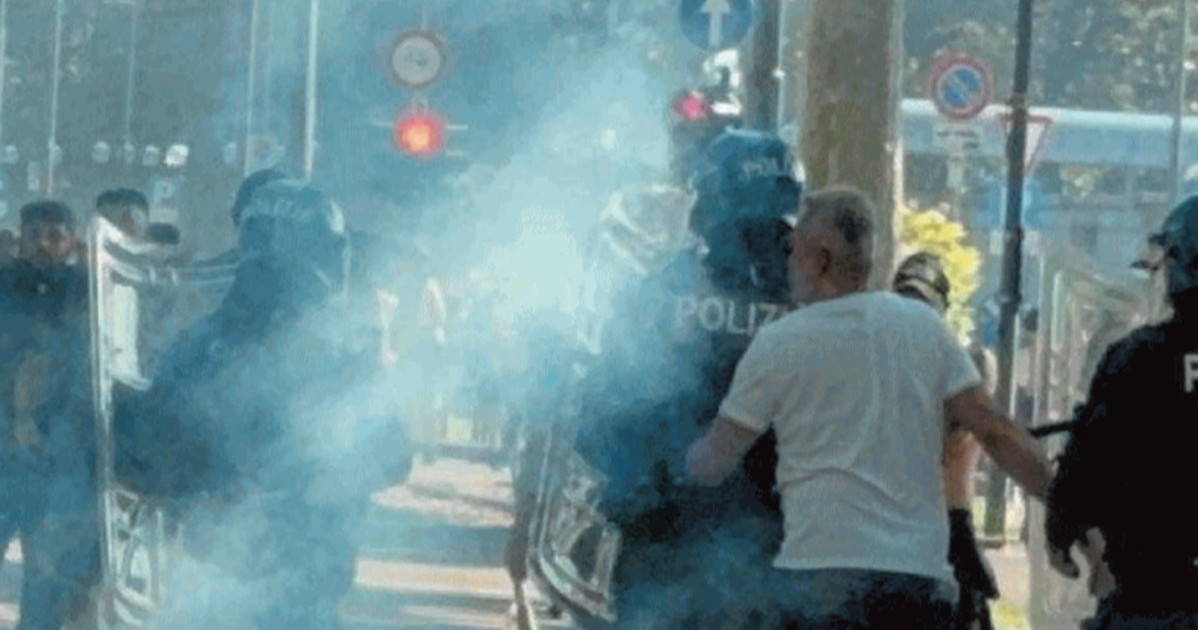 la polizia si ribella ordine pubblico roulette russa pi249 severi con noi che con chi devasta da Liberoquotidiano.it la polizia si ribella ordine pubblico roulette russa pi249 severi con noi che con chi devasta