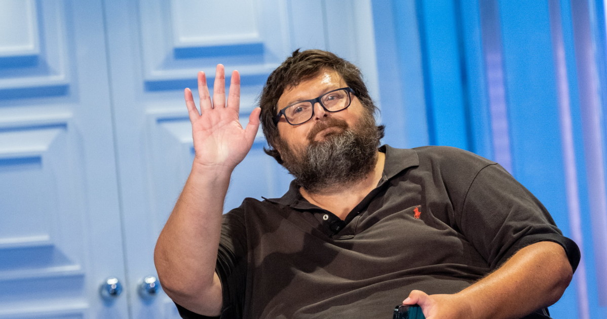 mario adinolfi arrestato per truffa ed evasione fiscale danno vicino ai cinque milioni di euro da Liberoquotidiano.it mario adinolfi arrestato per truffa ed evasione fiscale danno vicino ai cinque milioni di euro