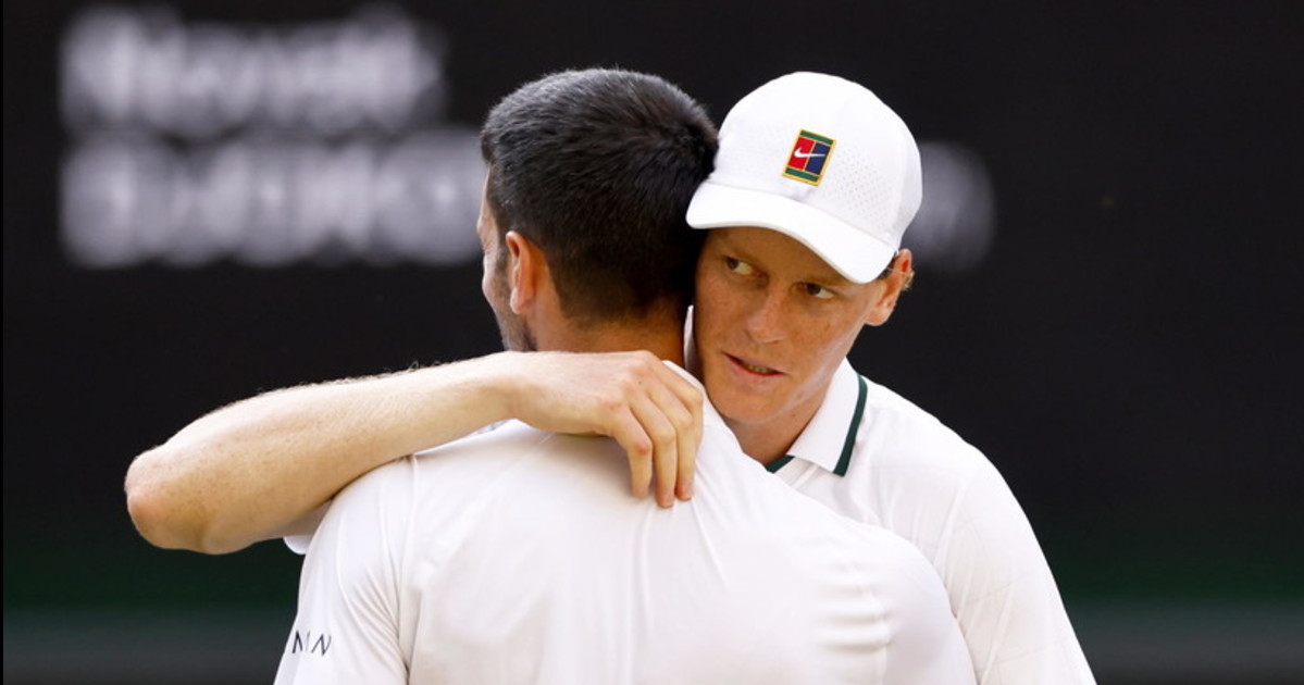 jannik sinner 232 in palestra arriva djokovic il gesto da campione del serbo da Liberoquotidiano.it jannik sinner 232 in palestra arriva djokovic il gesto da campione del serbo