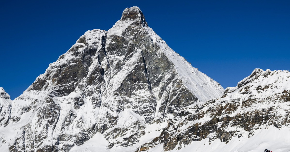 cervino e bianco le alpi si sbriciolano ci fermiamo lo stop delle guide da Liberoquotidiano.it cervino e bianco le alpi si sbriciolano ci fermiamo lo stop delle guide