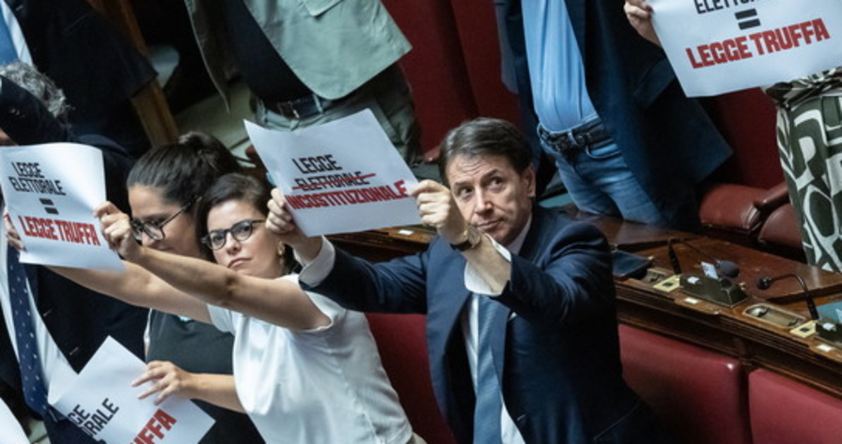 tutte le falsit224 sulla nuova legge elettorale perch233 la riforma non 232 anticostituzionale da Liberoquotidiano.it tutte le falsit224 sulla nuova legge elettorale perch233 la riforma non 232 anticostituzionale
