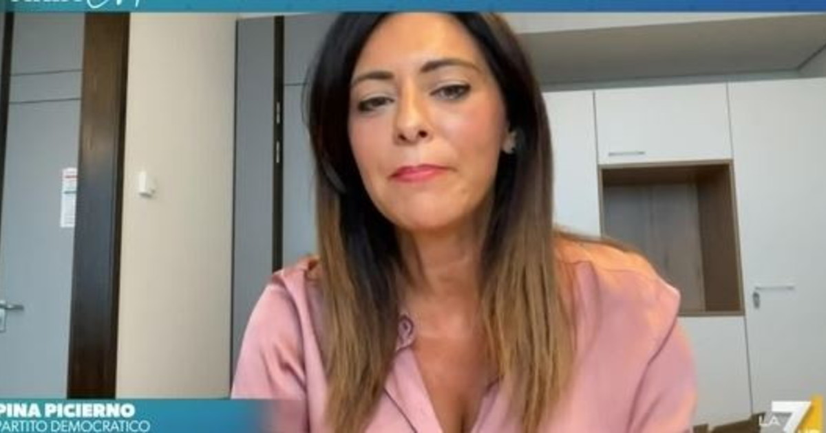 pina picierno siete d accordo con questa immondizia renzi schlein dovete dirlo esplosione a sinistra da Liberoquotidiano.it pina picierno siete d accordo con questa immondizia renzi schlein dovete dirlo esplosione a sinistra