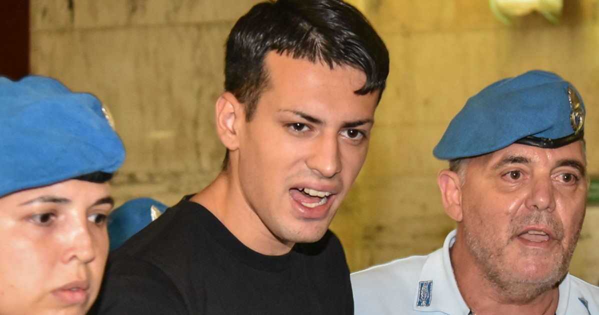 daniele rezza s236 alla giustizia riparativa per il killer delle cuffiette insorge la famiglia della vittima da Liberoquotidiano.it daniele rezza s236 alla giustizia riparativa per il killer delle cuffiette insorge la famiglia della vittima