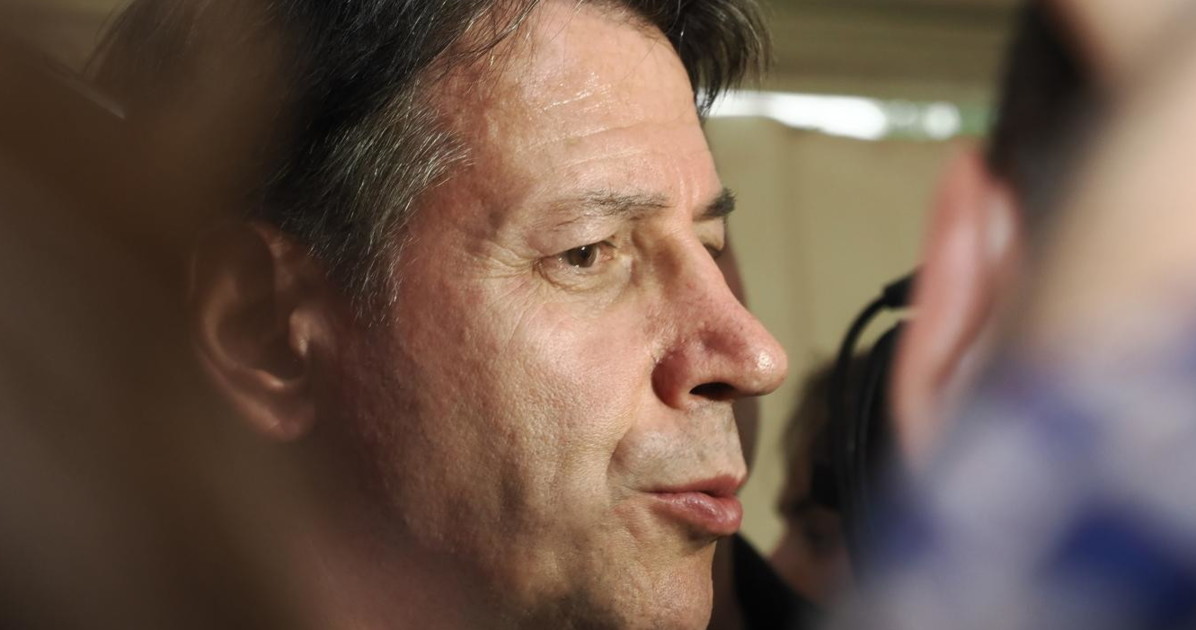 giuseppe conte rivolta a sant anna di stazzema a parlare non lo vogliamo da Liberoquotidiano.it giuseppe conte rivolta a sant anna di stazzema a parlare non lo vogliamo