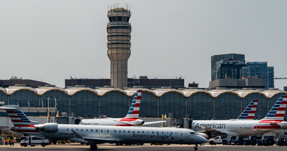 aereo roma filadelfia odore sgradevole schifo ad alta quota e atterraggio d emergenza da Liberoquotidiano.it aereo roma filadelfia odore sgradevole schifo ad alta quota e atterraggio d emergenza