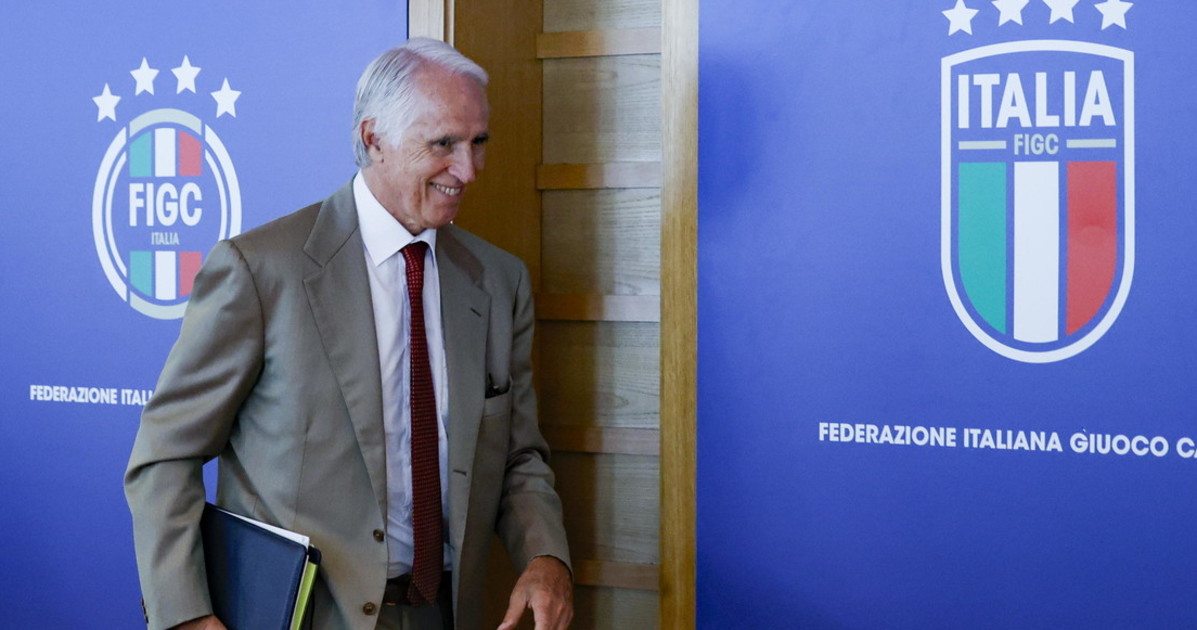 figc follia malag242 pagate 500 euro per vedere mancini il caso deflagra da Liberoquotidiano.it figc follia malag242 pagate 500 euro per vedere mancini il caso deflagra