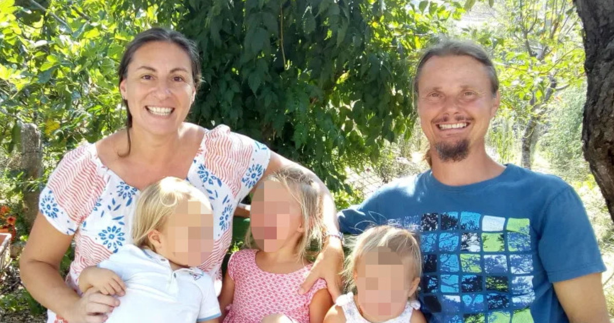 famiglia nel bosco lo schiaffo di ferragosto figli separati dai genitori da Liberoquotidiano.it famiglia nel bosco lo schiaffo di ferragosto figli separati dai genitori