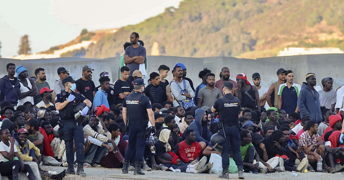 sanchez sbugiardato dal presidente di ceuta ecco quanti sono gli immigrati qui da Liberoquotidiano.it sanchez sbugiardato dal presidente di ceuta ecco quanti sono gli immigrati qui
