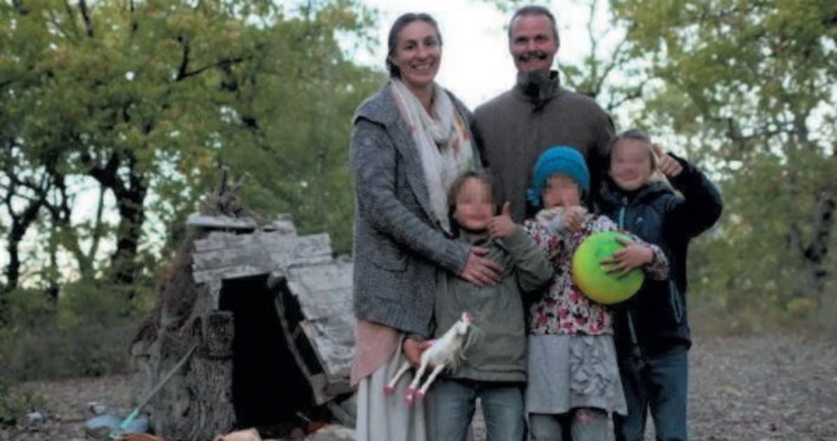 famiglia del bosco leone prega per loro da Liberoquotidiano.it famiglia del bosco leone prega per loro