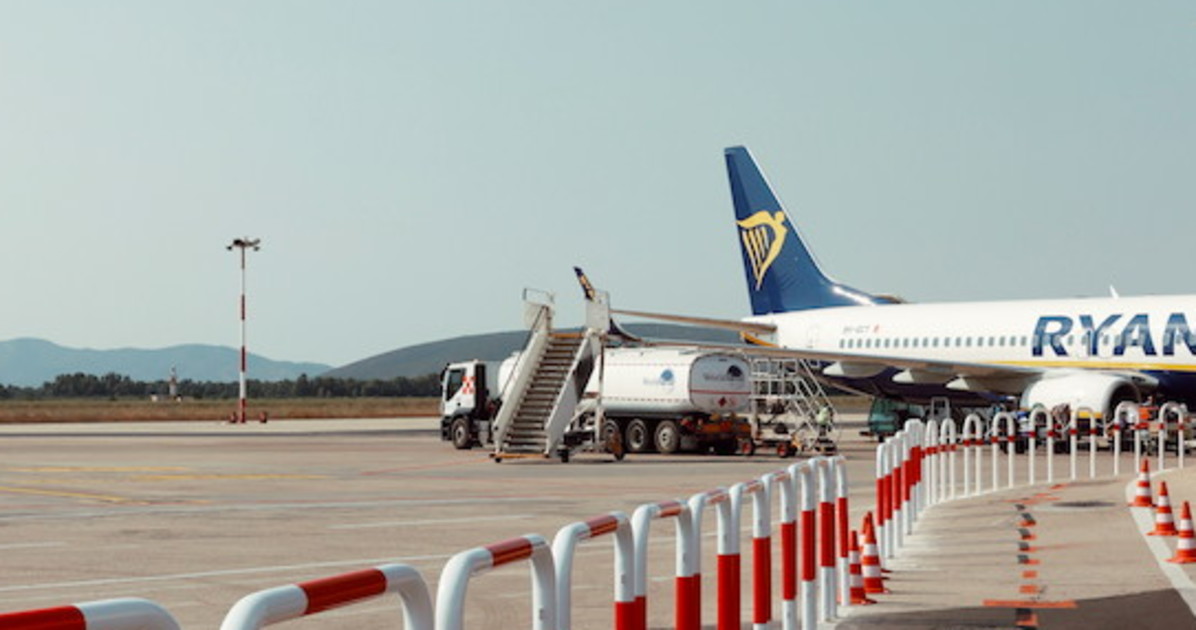 treviso volo in overbooking la moglie non sale il marito impazzisce finisce male da Liberoquotidiano.it treviso volo in overbooking la moglie non sale il marito impazzisce finisce male