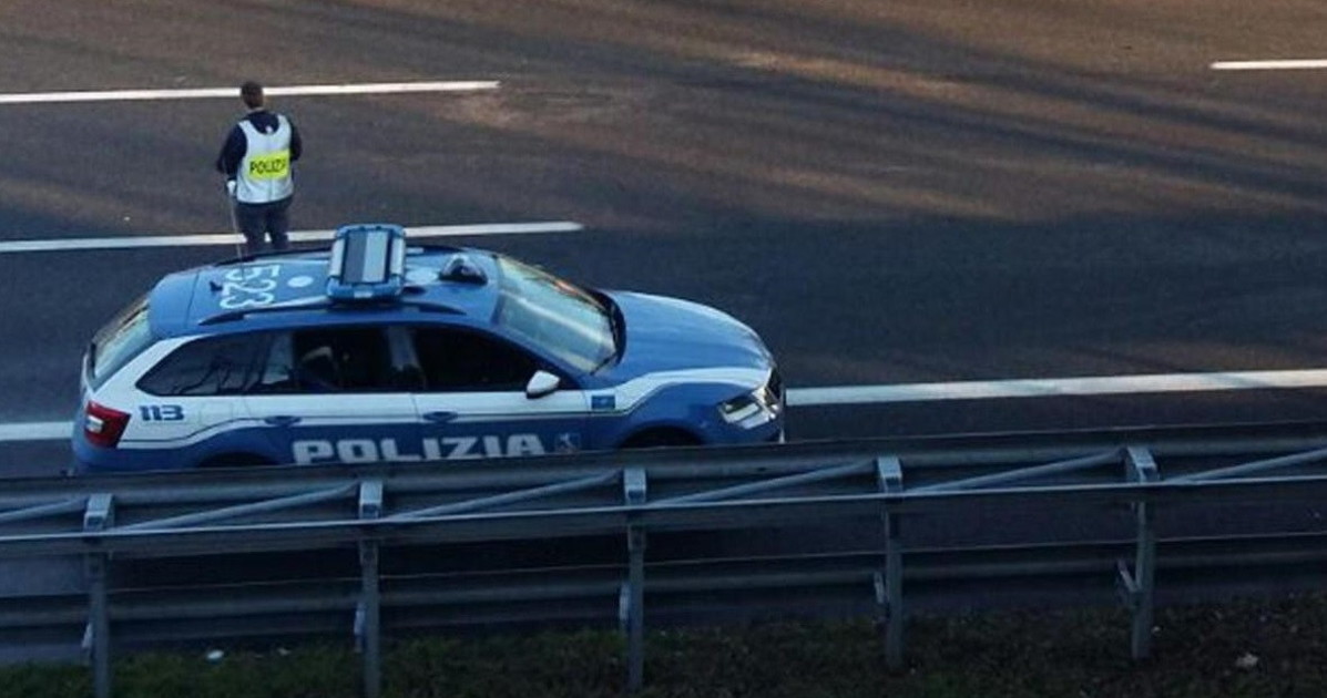 dramma sull a21 viaggiano col figlio 31enne morto in macchina la scoperta choc da Liberoquotidiano.it dramma sull a21 viaggiano col figlio 31enne morto in macchina la scoperta choc