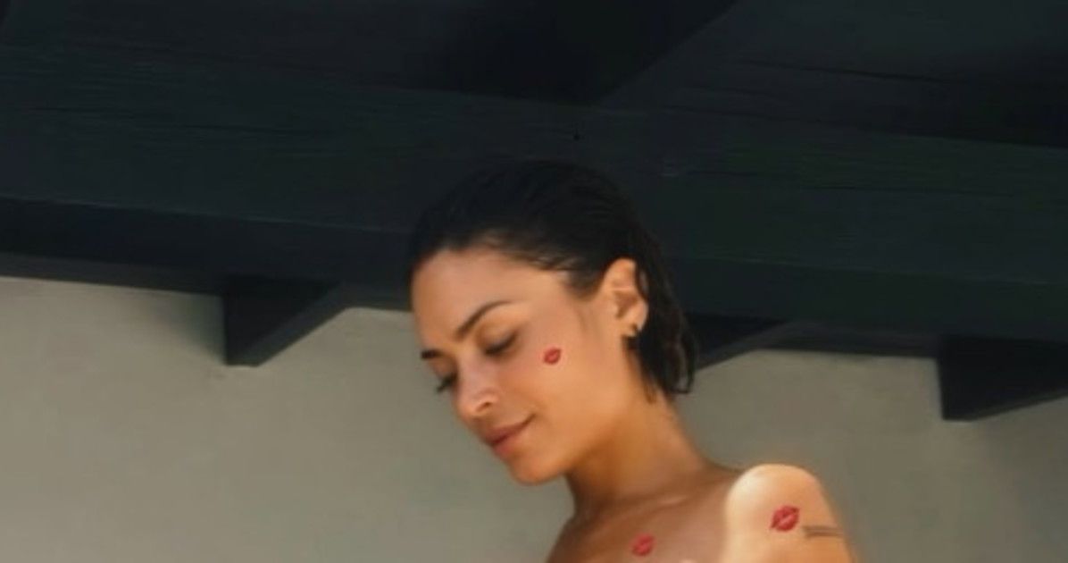elodie fa impazzire gli italiani topless integrale e gira una voce molto maliziosa da Liberoquotidiano.it elodie fa impazzire gli italiani topless integrale e gira una voce molto maliziosa