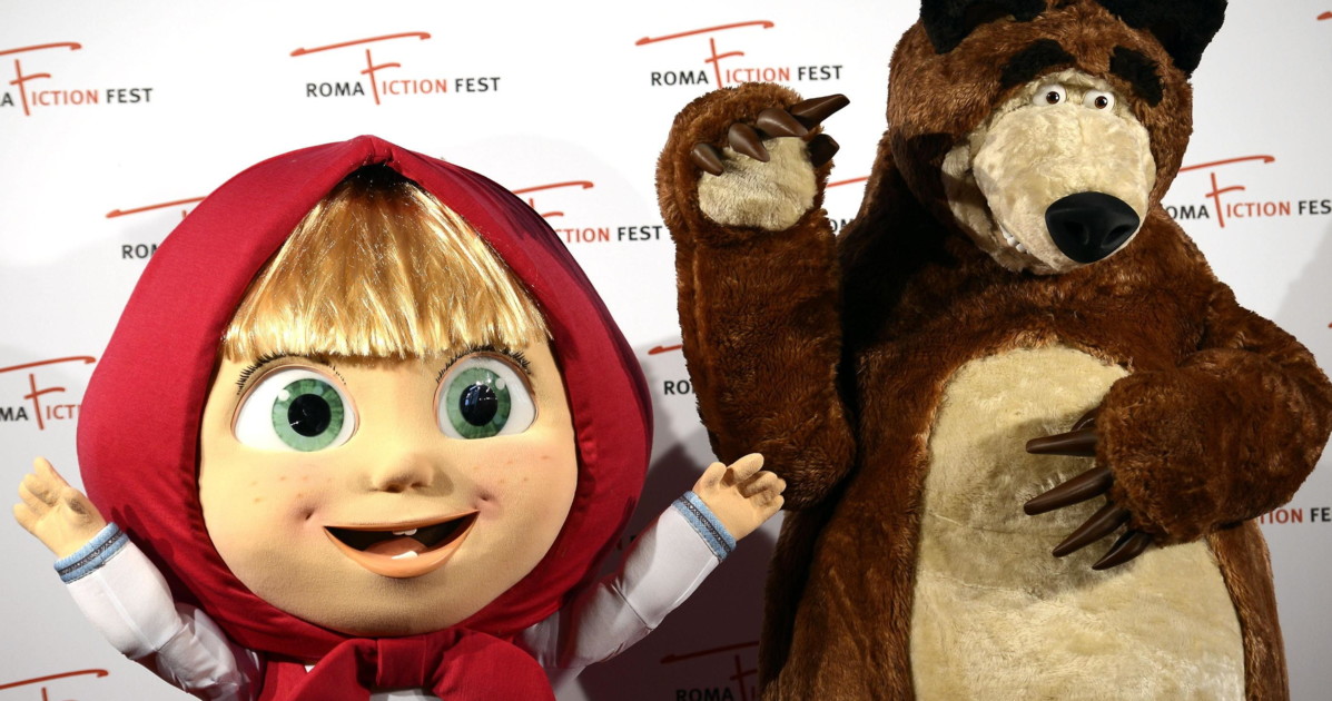 masha e orso il cartone russo sanzionato da zelensky propaganda per bambini da Liberoquotidiano.it masha e orso il cartone russo sanzionato da zelensky propaganda per bambini