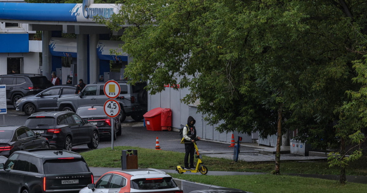 russia risse ai distributori di benzina scattano gli arresti cosa sta succedendo da Liberoquotidiano.it russia risse ai distributori di benzina scattano gli arresti cosa sta succedendo