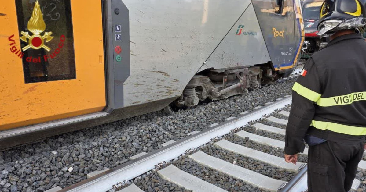 squinzano 17enne morta travolta da un treno intercity non 232 suicidio una tragica ipotesi da Liberoquotidiano.it squinzano 17enne morta travolta da un treno intercity non 232 suicidio una tragica ipotesi