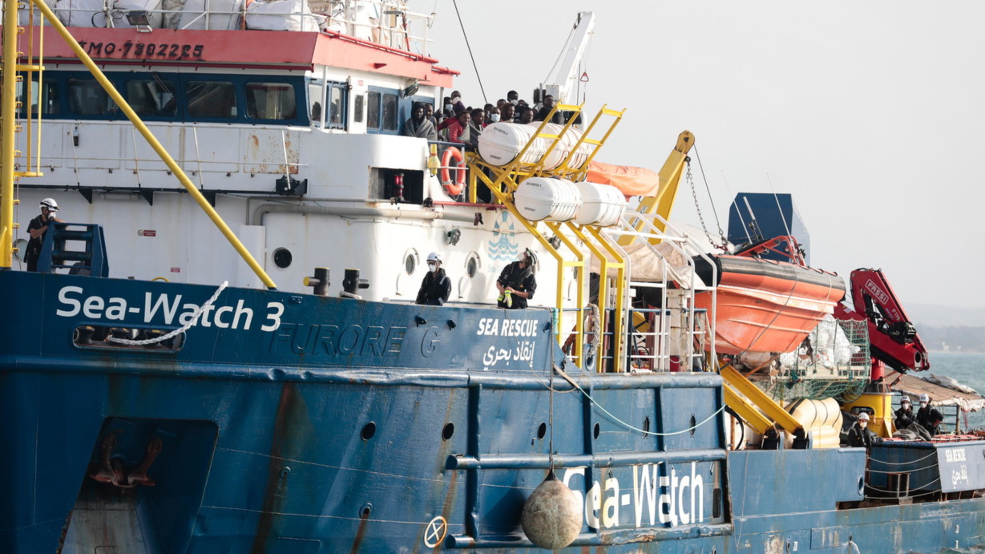 siete d accordo con la linea dura del governo sulle navi ong da Liberoquotidiano.it siete d accordo con la linea dura del governo sulle navi ong