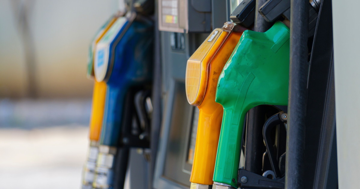 benzina e diesel dal 2009 l unione europea ha chiuso 35 raffinerie quanto ci 232 costato il delirio verde da Liberoquotidiano.it benzina e diesel dal 2009 l unione europea ha chiuso 35 raffinerie quanto ci 232 costato il delirio verde