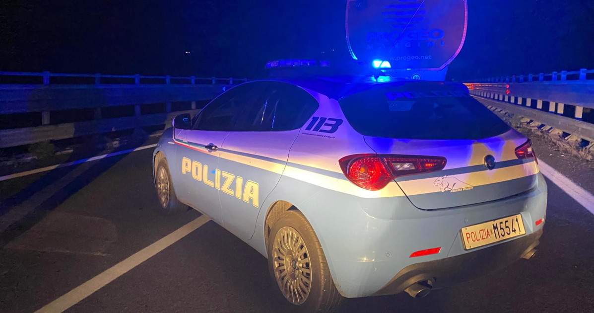lecce rapina una donna e distrugge le auto in sosta chi finisce in manette da Liberoquotidiano.it lecce rapina una donna e distrugge le auto in sosta chi finisce in manette