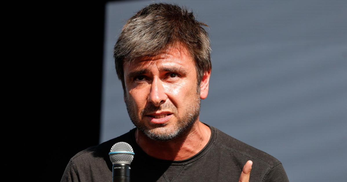 alessandro di battista il blitz all ospedale e il giallo sul trasferimento cosa emerge da Liberoquotidiano.it alessandro di battista il blitz all ospedale e il giallo sul trasferimento cosa emerge