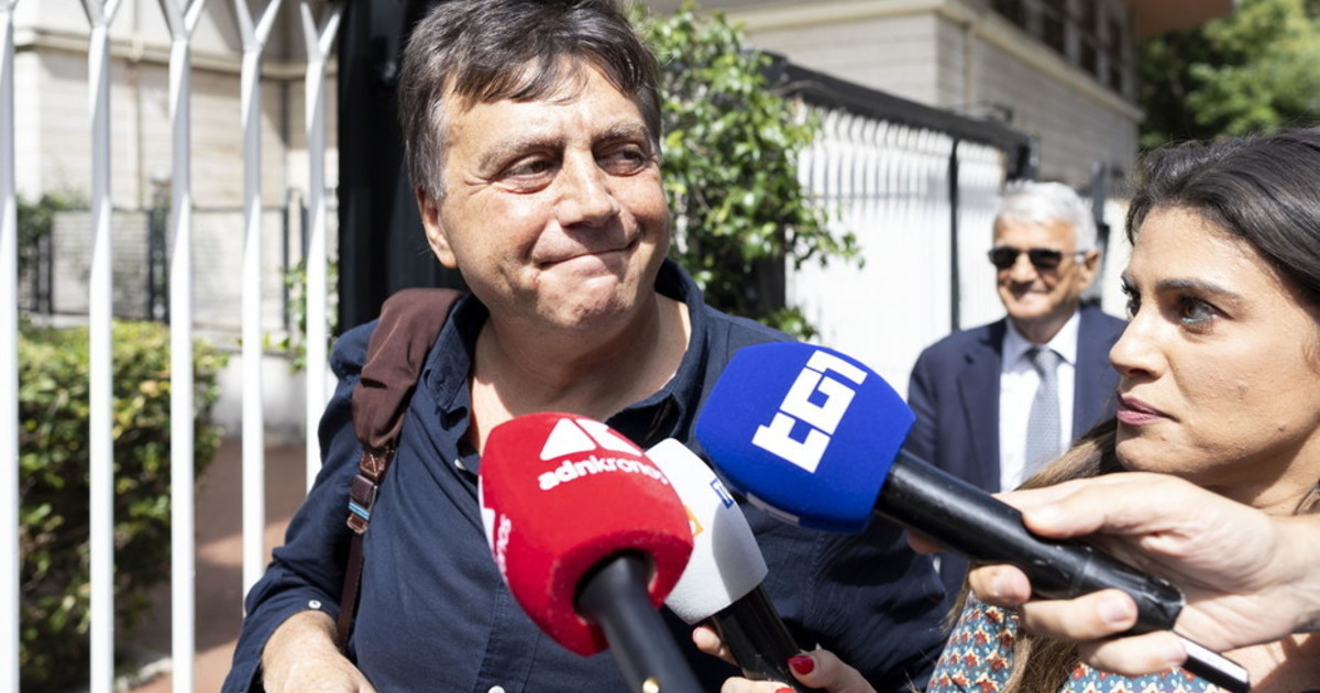 lavitola picchiato in carcere il sospetto inquietante a rebibbia da Liberoquotidiano.it lavitola picchiato in carcere il sospetto inquietante a rebibbia