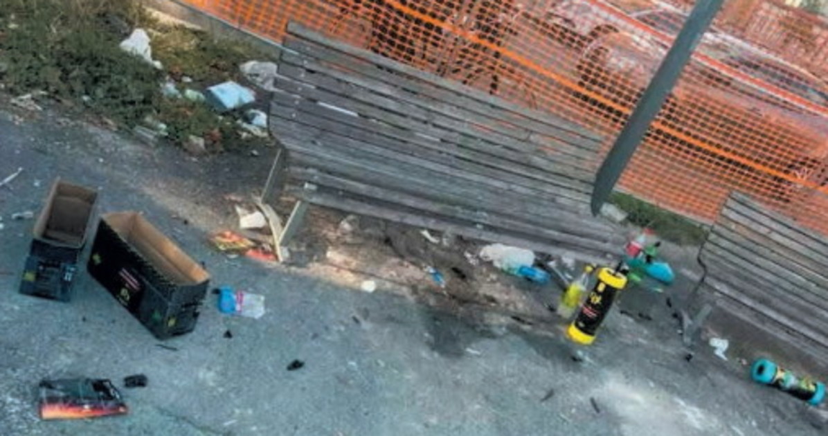 milano ore 1630 inizia la festa di tossici e sbandati una citt224 allo sfascio da Liberoquotidiano.it milano ore 1630 inizia la festa di tossici e sbandati una citt224 allo sfascio