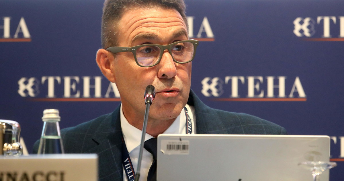 roberto vannacci a cernobbio 232 finita malissimo gelo e sfott242 cosa 232 successo da Liberoquotidiano.it roberto vannacci a cernobbio 232 finita malissimo gelo e sfott242 cosa 232 successo