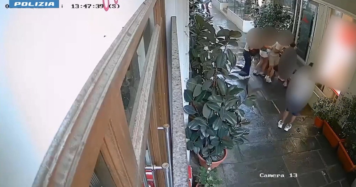 firenze rinchiude 18enne in rosticceria l orrore di una pakistano da Liberoquotidiano.it firenze rinchiude 18enne in rosticceria l orrore di una pakistano