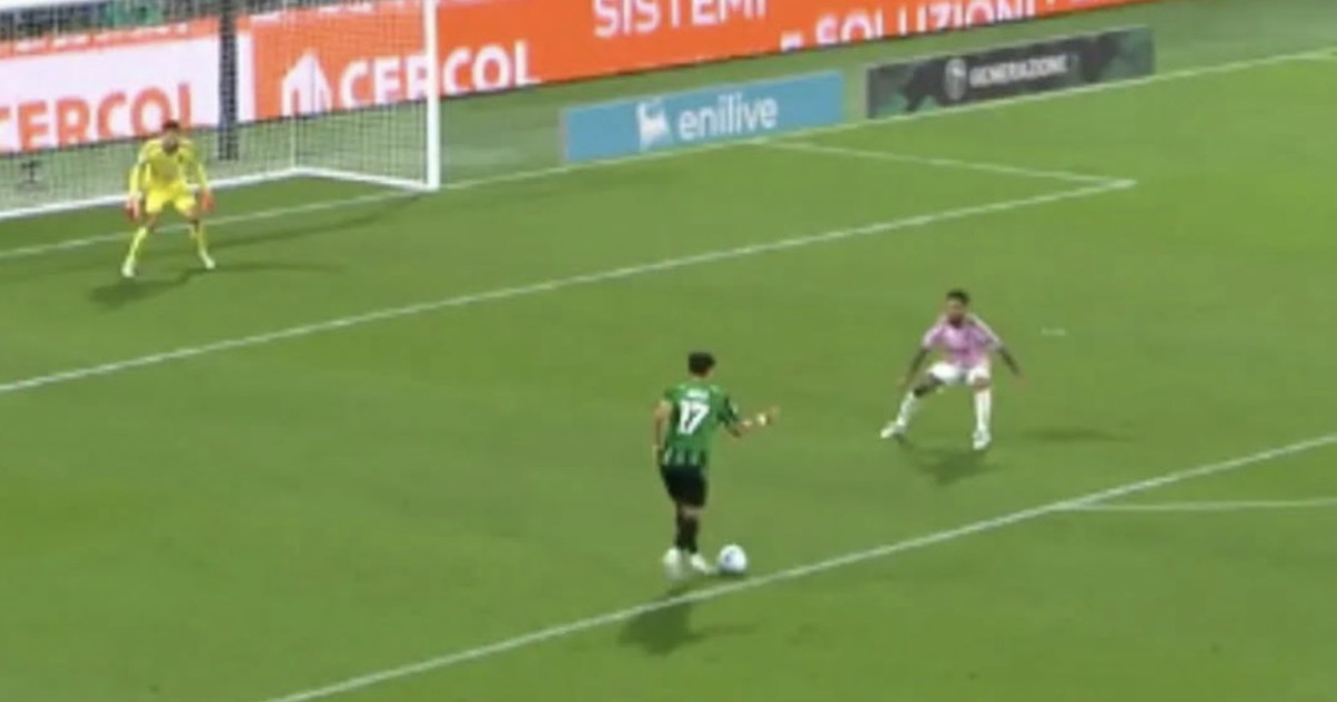 perch233 adzic ha esitato la clamorosa teoria del complotto sul gol alla juve da Liberoquotidiano.it perch233 adzic ha esitato la clamorosa teoria del complotto sul gol alla juve