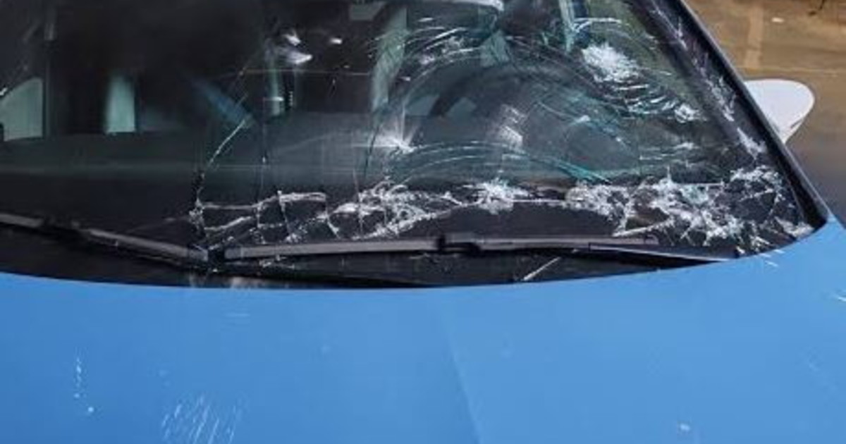 palermo pietre e sassi contro le volanti 7 poliziotti feriti chi c 232 dietro l assalto da Liberoquotidiano.it palermo pietre e sassi contro le volanti 7 poliziotti feriti chi c 232 dietro l assalto