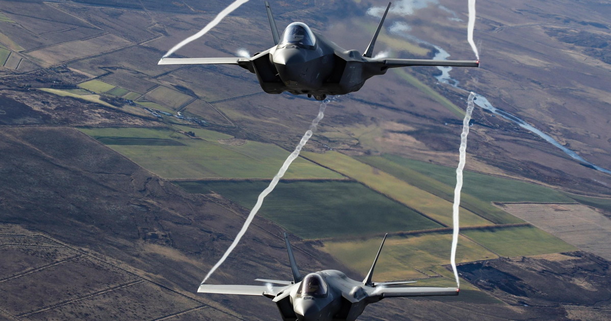 nato due caccia italiani abbattono un drone sopra la lituania cosa sta succedendo da Liberoquotidiano.it nato due caccia italiani abbattono un drone sopra la lituania cosa sta succedendo